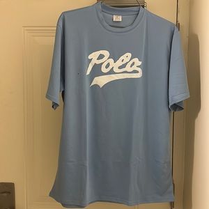 Tee shirt 😍Host-pick!